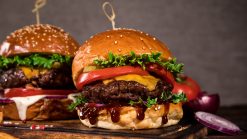 Hamburger bò phô mai